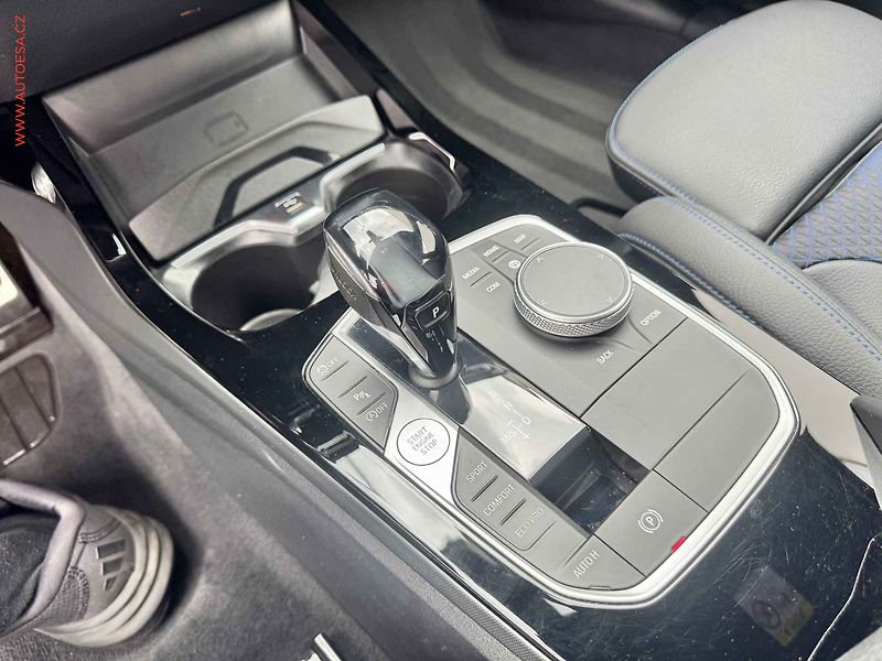 BMW Řada 1 (2020) 1.5T 118i, M Sport, AT, +ALU - fotka 15 z 17