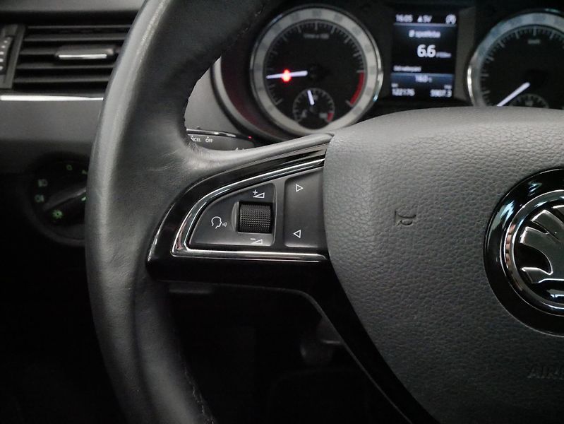 Škoda Octavia - fotka 16 z 27