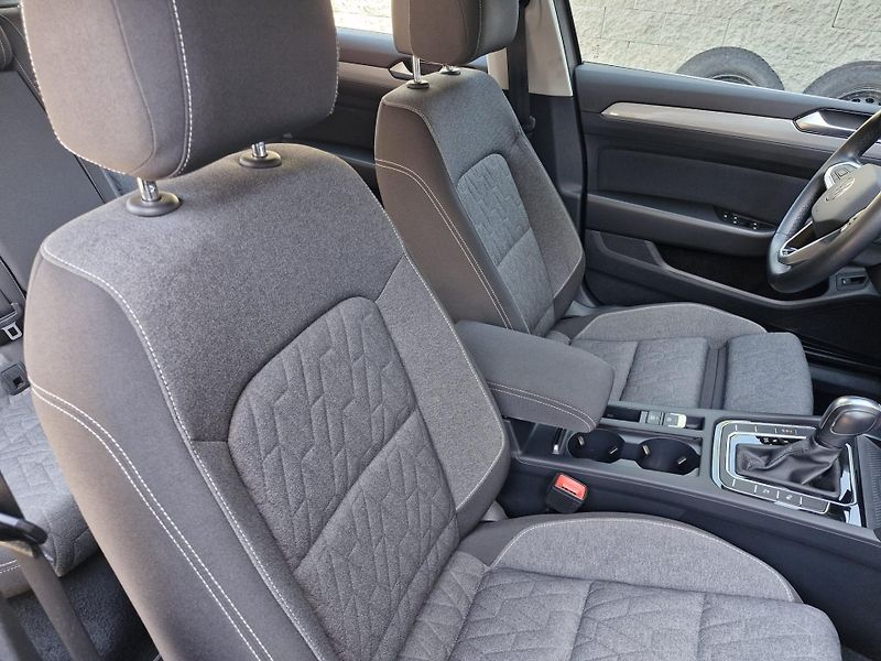 Volkswagen Passat 2,0TDi BMT 110kw DSG, Business - fotka 12 z 43