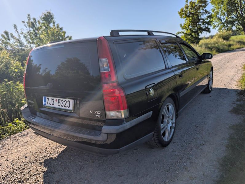 Volvo V70 (2001) - fotka 6 z 27