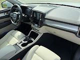 Volvo XC40 2.0 T4 4X4 360K KŮŽE ČR DPH! - náhled 40