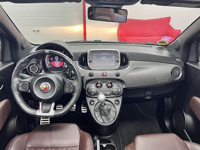 Fiat 500C Abarth 595C Turismo manuál - fotka 22 z 34