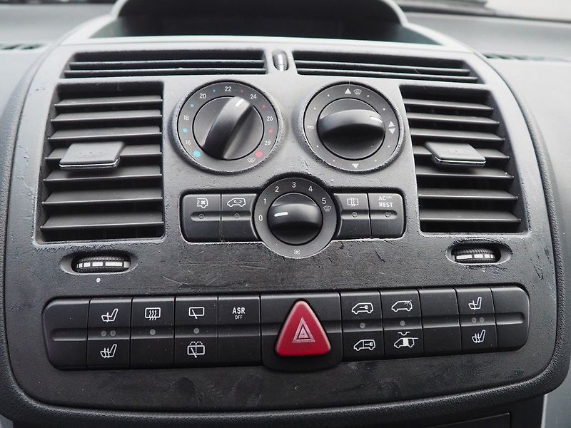 Mercedes-Benz Vito (2007) 120 CDI - fotka 26 z 31