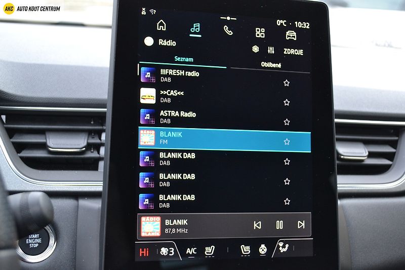 Renault Captur techno mild hybrid 160 EDC - fotka 22 z 49