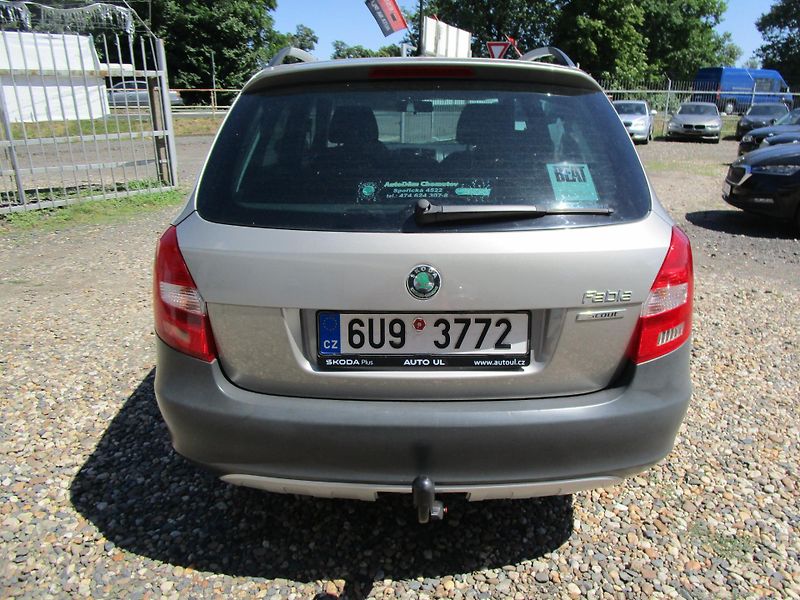 Škoda Fabia 1,2TSI-77KW-NOVÁ STK+OLEJ - fotka 4 z 20