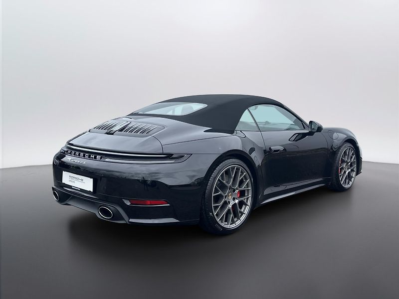 Porsche 911 (2025) 4S Cabriolet - fotka 5 z 28