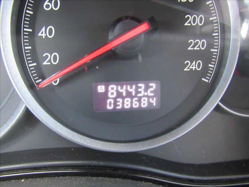 Subaru Legacy 2,0 R 121kW 4x4 - fotka 14 z 33