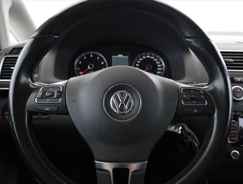 Volkswagen Touran (2012) Highline 1.4 TSI, Automat - fotka 8 z 18