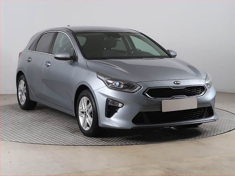Kia Ceed (2018) 1.4 T-GDI, Serv.kniha, Navi - fotografie inzerátu
