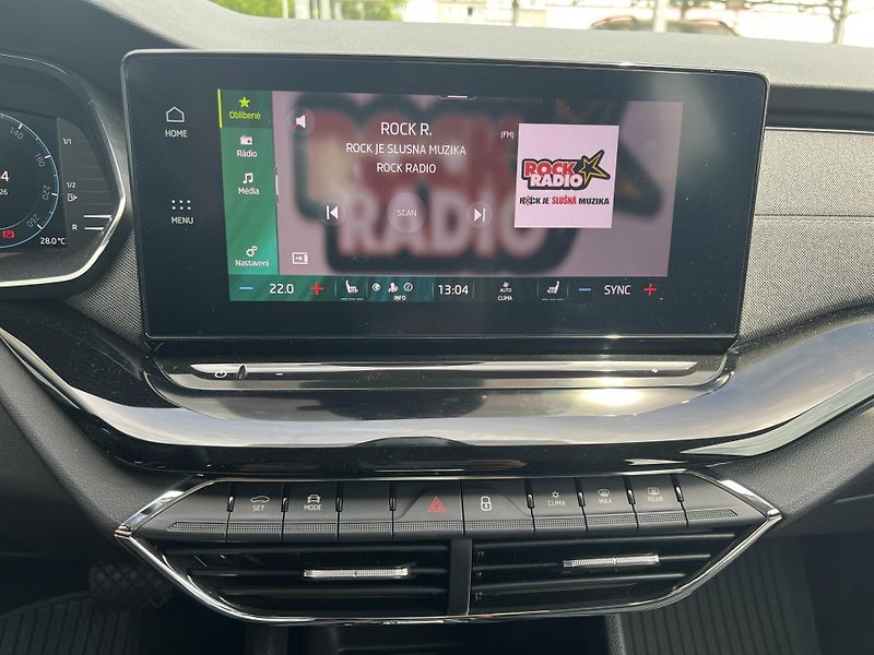Škoda Octavia (2022) 1,5 TSi110kWSTYLEDSG REZERVACE - fotka 16 z 34