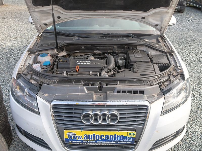 Audi A3 (2009) 1.4TSI 92KW – 2x KOLA - fotka 33 z 39