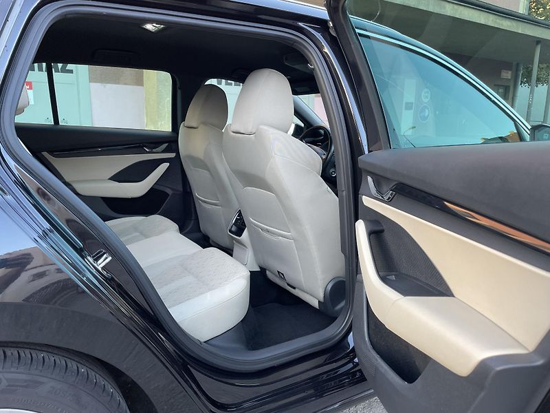 Škoda Octavia (2021) 2.0 TDi Style M6 TOP LED - fotka 11 z 14