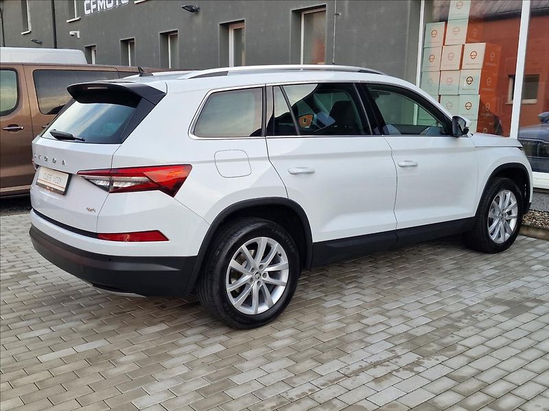 Škoda Kodiaq 2.0TSI 140kW 4x4 DSG Style,ČR - fotka 11 z 50