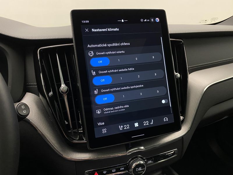 Volvo XC60 T8 AWD RECHARGE REZERVACE - fotka 45 z 65