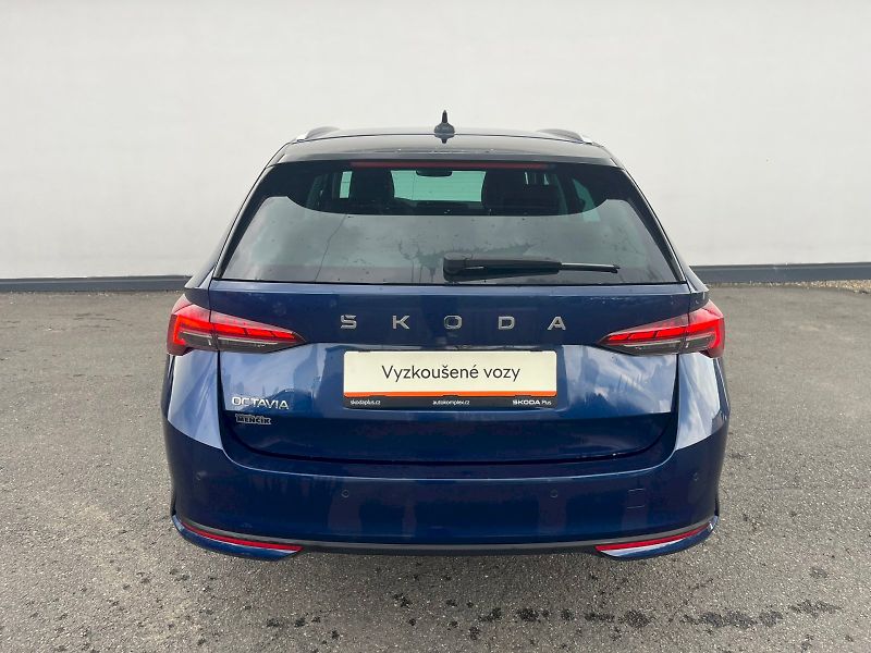 Škoda Octavia (2024) OCT.COMBI TOP SELECTION 2,0 TD - fotka 7 z 33