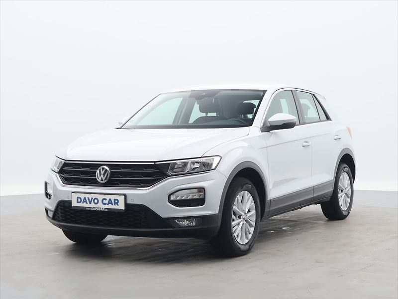 Volkswagen T-Roc 1,5 TSI 110 kW Aut.Klima 1.Maj - fotka 3 z 29