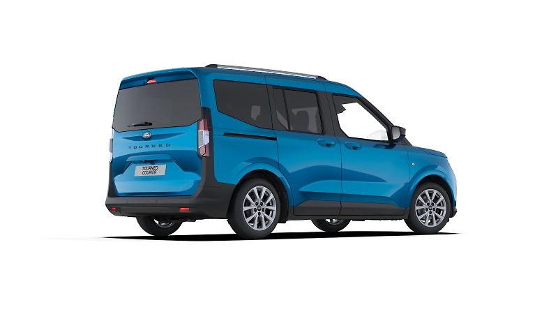 Ford Tourneo Courier (2026) Titanium, Tourneo, 1.0 EcoBoos - fotka 3 z 9