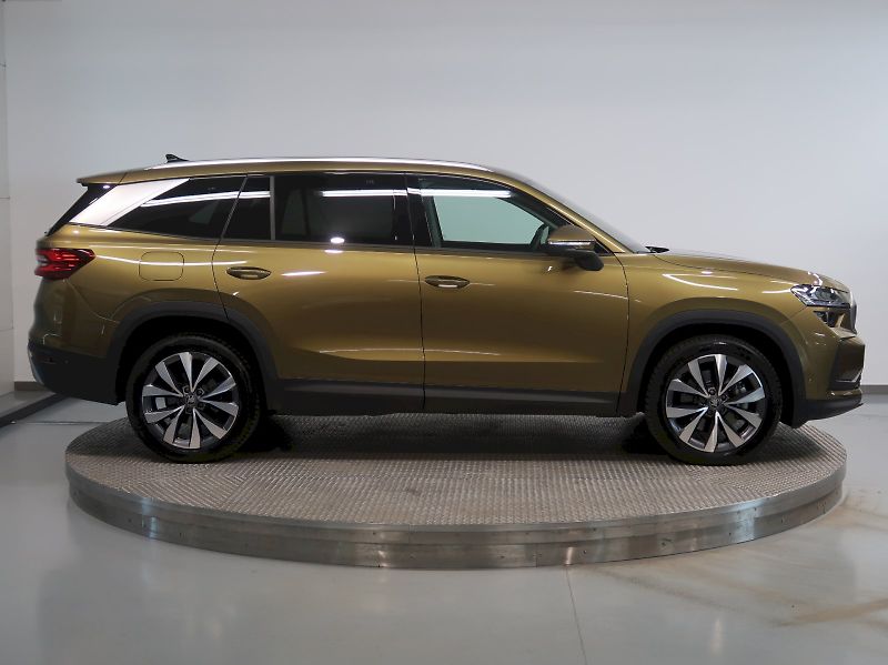 Škoda Kodiaq (2025) EXCLUSIVE 2.0TDI 142KW 4x4 DSG - fotka 8 z 46