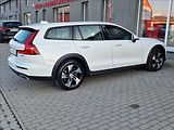 Volvo V60 D4 Cross Country AWD,ČR,1.Maj - náhled 11