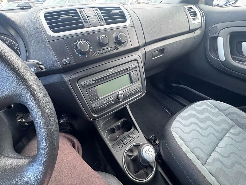 Škoda Fabia (2008) 1,2 HTP 44 KW KILOMETRY - fotka 26 z 38