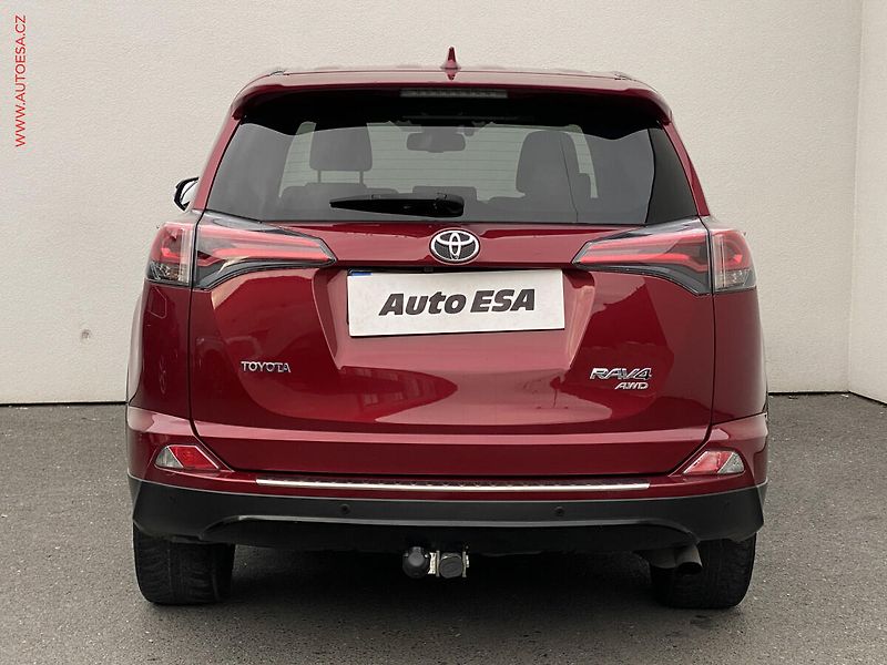 Toyota RAV4 (2019) 2.0 VVT-i 4x4, ČR, AT, LED - fotka 5 z 20