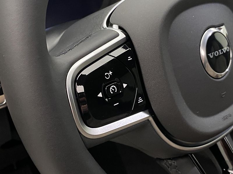 Volvo XC90 (2026) T8 AWD Plug-in DARK PLUS 7m - fotka 27 z 78