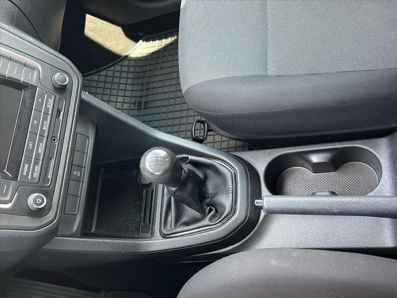Volkswagen Caddy 2,0 TDi 75kW skříň  REZERVACE - fotka 16 z 20
