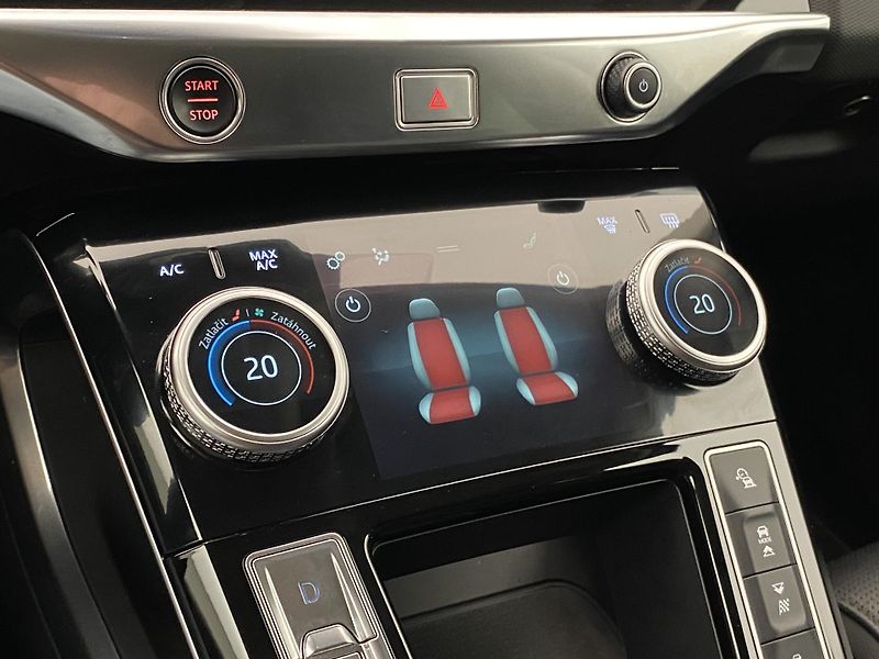 Jaguar I-Pace EV400 SE AWD AUT CZ - fotka 39 z 48