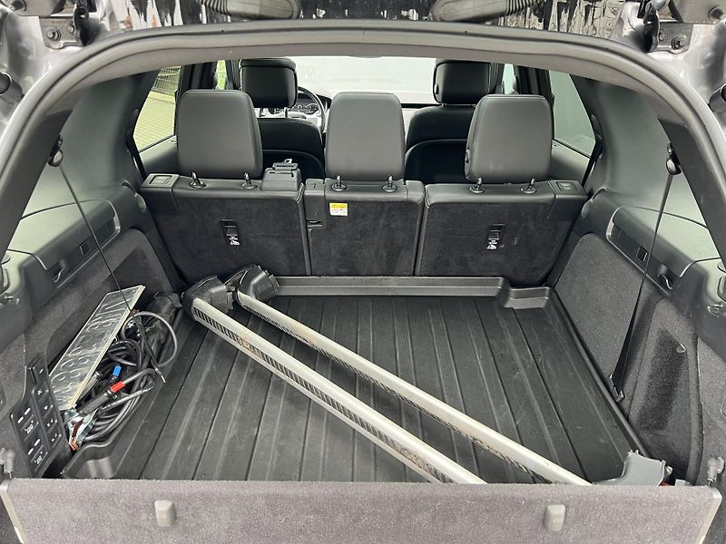 Land Rover Discovery (2022) D300*Dynamic*AWD*DPH - fotka 36 z 43