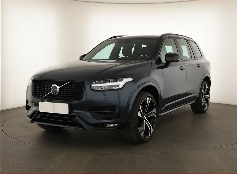 Volvo XC90 (2021) B5 AWD - fotka 2 z 20
