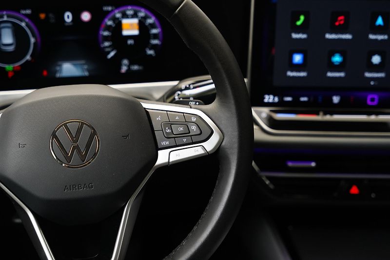 Volkswagen Passat - fotka 17 z 26