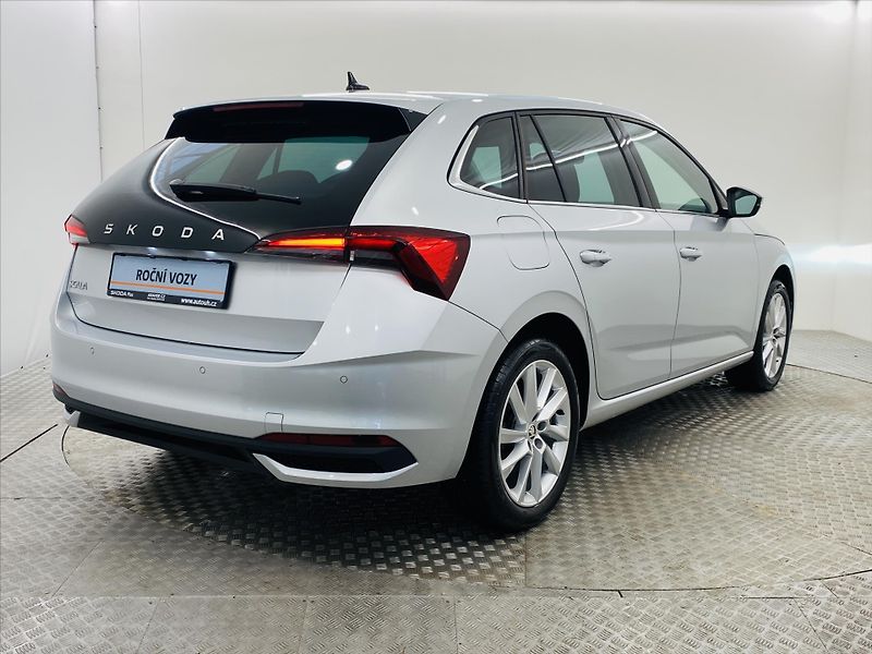 Škoda Scala 1,0 TSI 85kW Top Selection - fotka 2 z 27