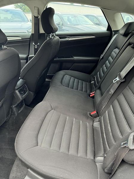Ford Mondeo 1.5 Ti-VCT 118kW - fotka 18 z 19
