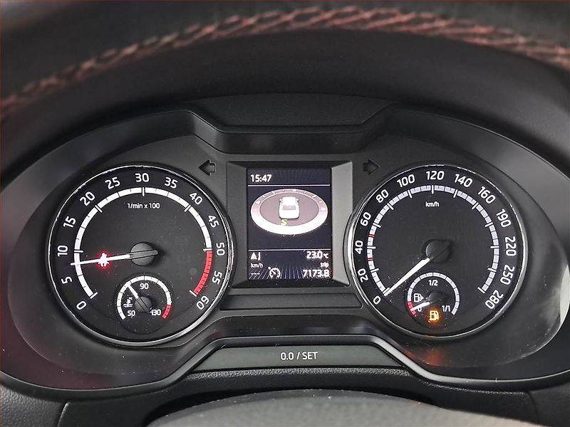 Škoda Octavia (2017) RS 2.0 TDI, Kůže, Navi - fotka 11 z 22