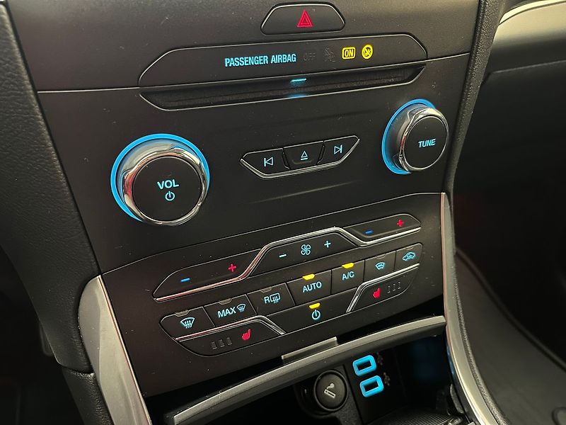 Ford Galaxy 2.5 HEV TITANIUM LED 7míst - fotka 22 z 66