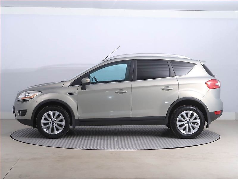 Ford Kuga (2010) 2.0 TDCi, 4X4, Tempomat - fotka 3 z 17