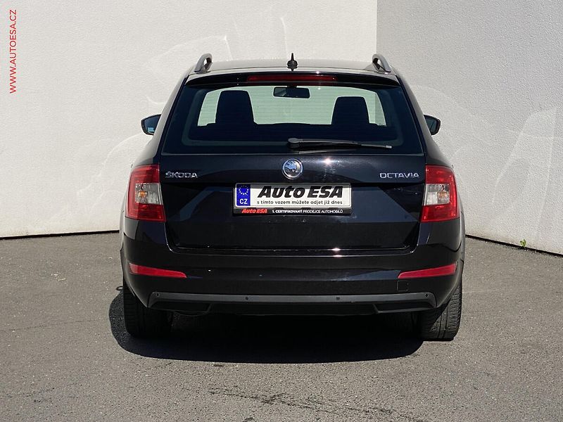 Škoda Octavia (2014) 2.0 TDi, Ambition - fotka 5 z 18