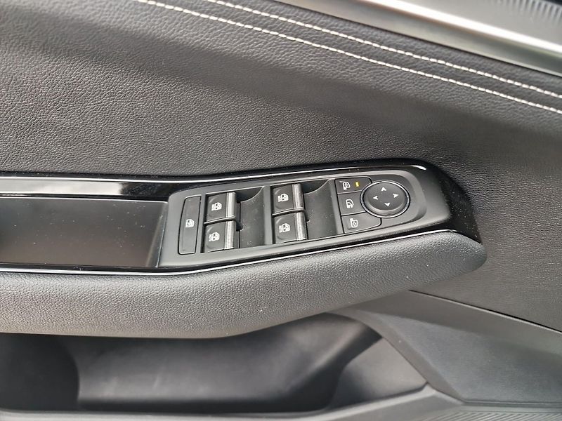 Renault Austral (2025) 1,3 TCe 116 kW Techno EDC - fotka 14 z 24