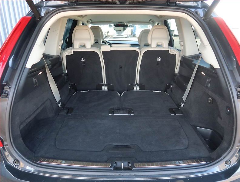 Volvo XC90 (2021) B5 AWD - fotka 14 z 28