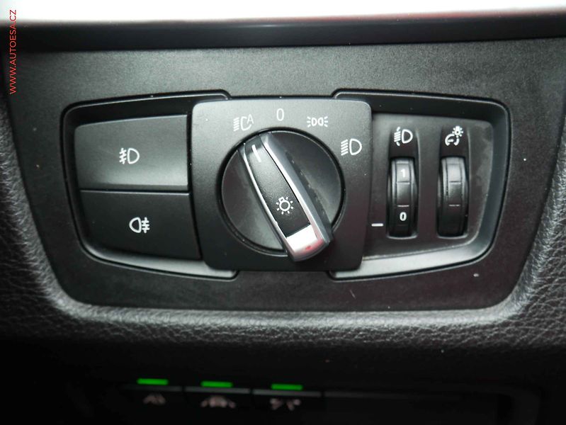 BMW Řada 3 (2019) 2.0D xD, ČR, AT, LED, navi - fotka 20 z 22