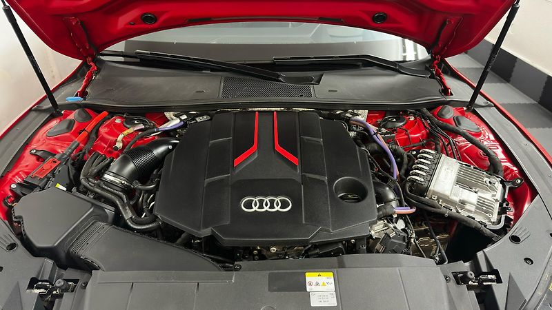 Audi S7 ZÁRUKA / TOP STAV - fotka 44 z 46