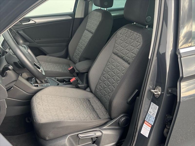 Volkswagen Tiguan 2,0 TDi 110kW 7DSG LIFE - fotka 11 z 27