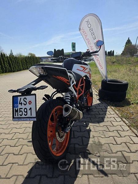 KTM 390 Duke (2020) - fotka 4 z 10