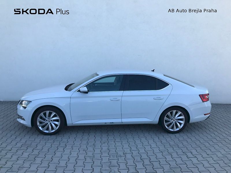 Škoda Superb (2017) GRT STY TD 140/2.0 A6F - fotka 3 z 27