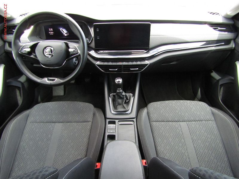 Škoda Octavia (2021) 1.5 TSi, Style - fotka 8 z 22