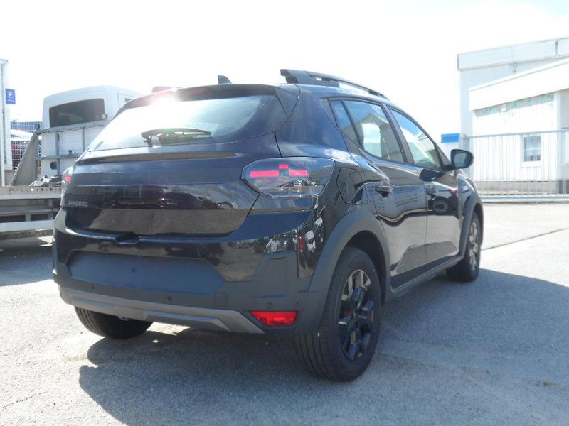 Dacia Sandero (2026) Stepway Extreme Eco-G 120 - fotka 3 z 7