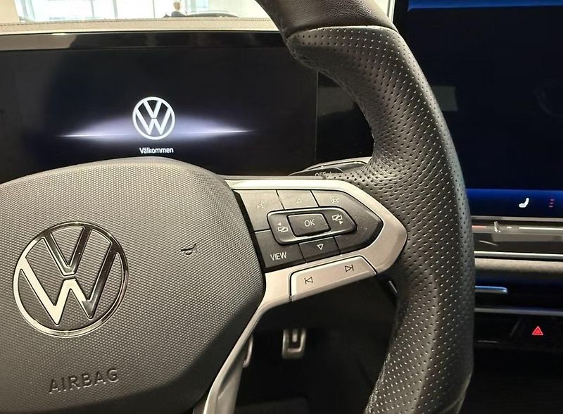 Volkswagen Passat Variant 2.0 TDI 4M R-Line Masáž HuD - fotka 17 z 22