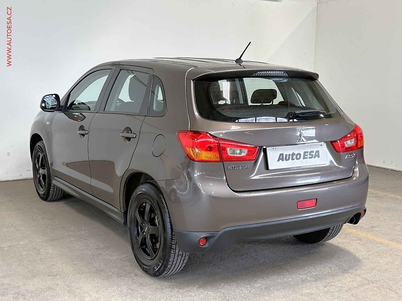 Mitsubishi ASX (2015) 1.6 MIVEC, AC, STK3/28 - fotka 6 z 13