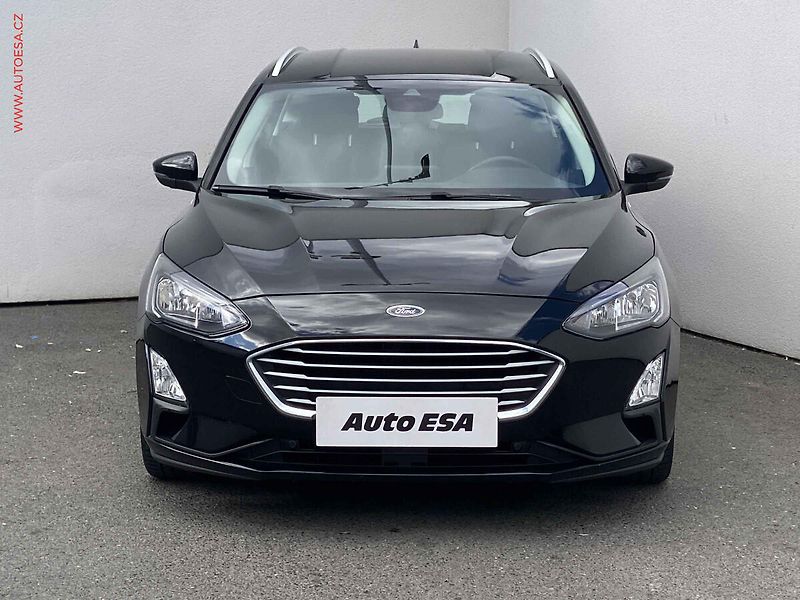 Ford Focus (2019) 1.5 EcoBlue, AC, tempo, navi - fotka 2 z 19