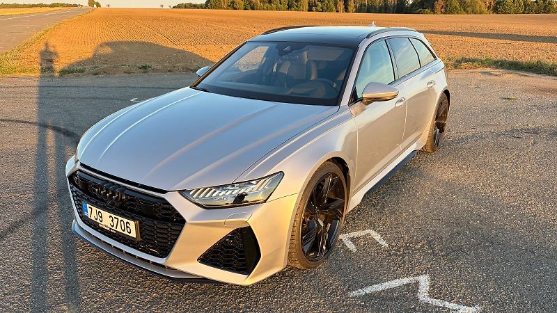 Audi RS 6 AVANT 4.0 TFSi 441 kW - fotka 4 z 12